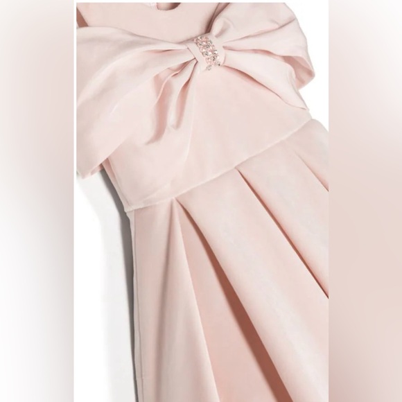 Beautiful Lapin House dress. It has only been worn once and is dry cleaned. - Picture 3 of 5